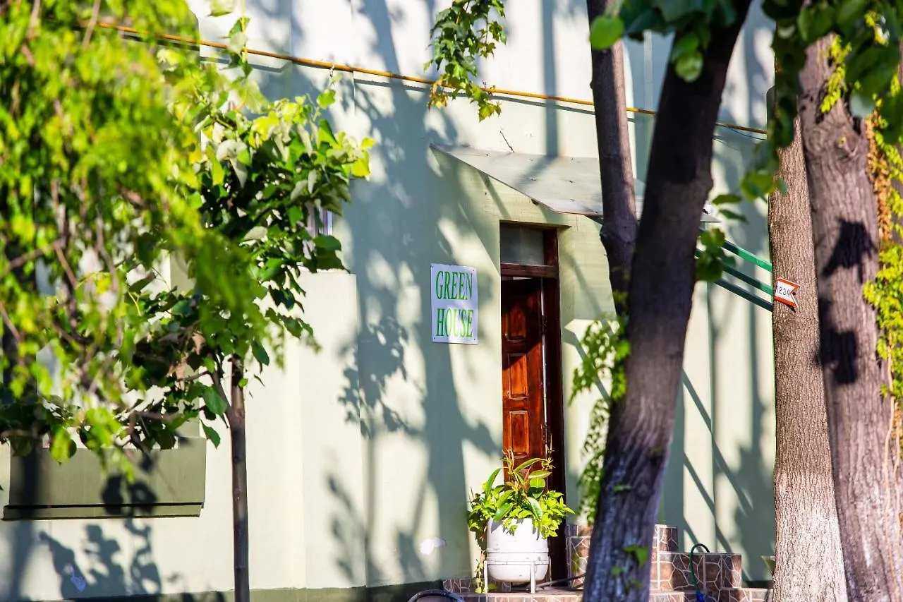 Pensión Green House Bucarest